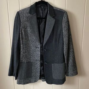 Very cozy yet preppy blazer!